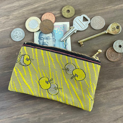 畳縁　硬幣錢包　名片夾　蘋果　 黃色的　日式 第4張的照片
