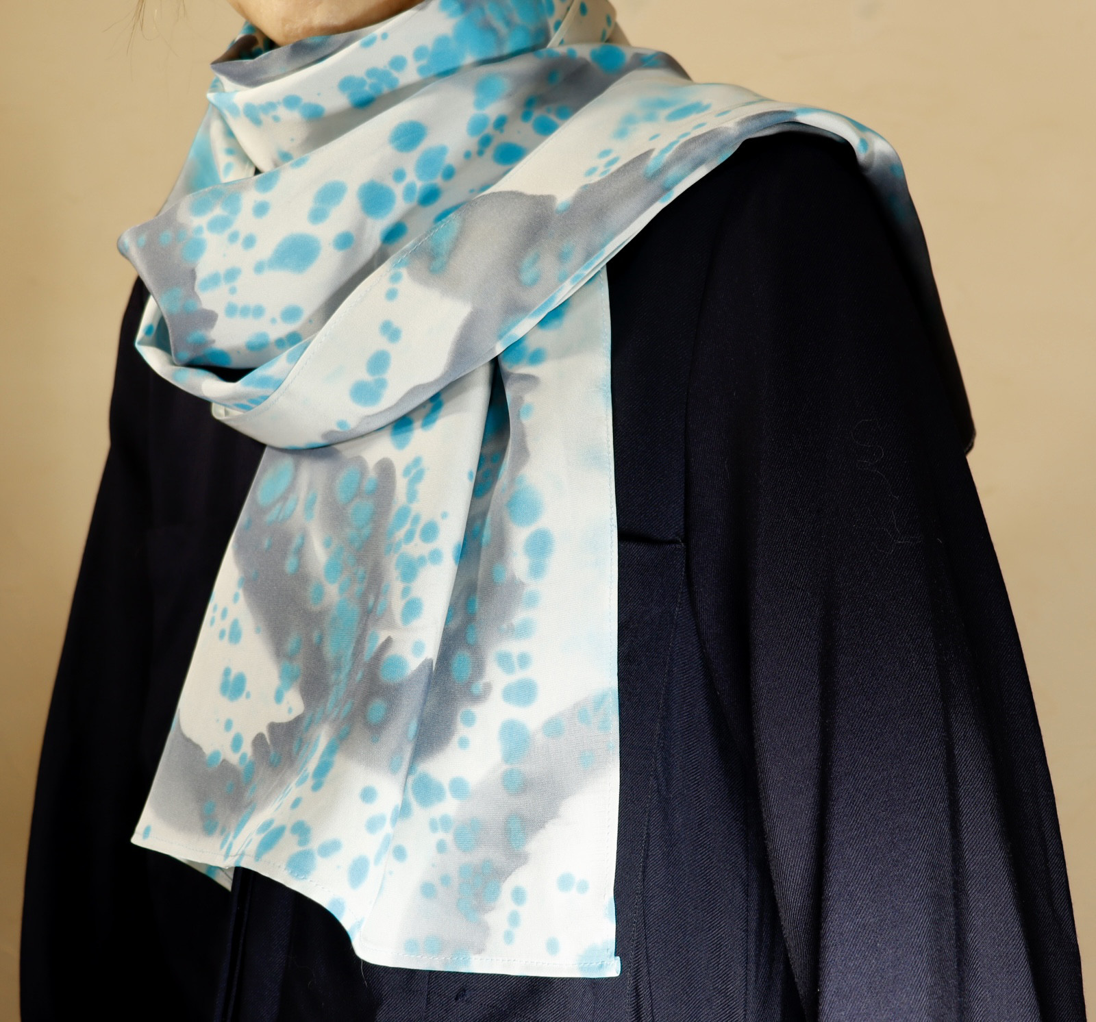 グラデーション手染めストール　ブラックリング/ブルースプラッシュ
