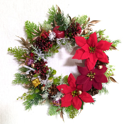 ❤ホワイトローズとラナンキュラスの清楚で素敵なフラワーリース 一点