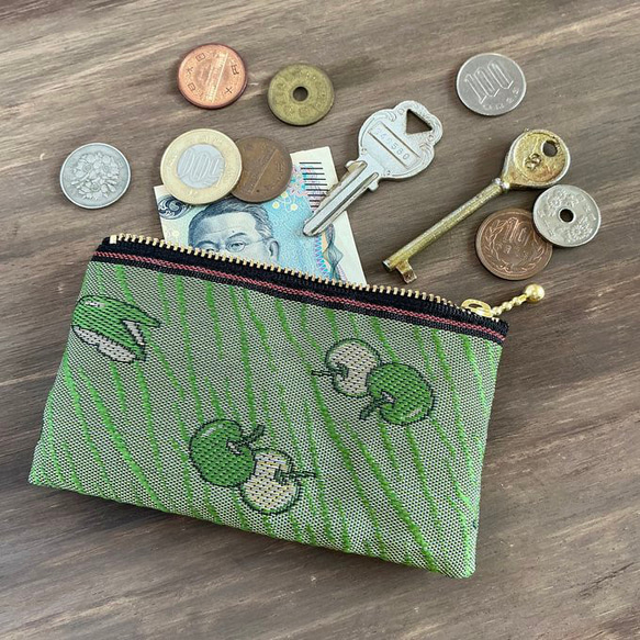 畳縁　硬幣錢包　名片夾　青蘋果　兔子　綠色的　日式 第4張的照片