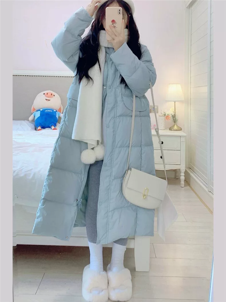 2025年ストレートホワイトカモフラ牛角ボタン ダウンジャケット女性中長期大毛襟厚手冬ファッションコート 高級感 旅行