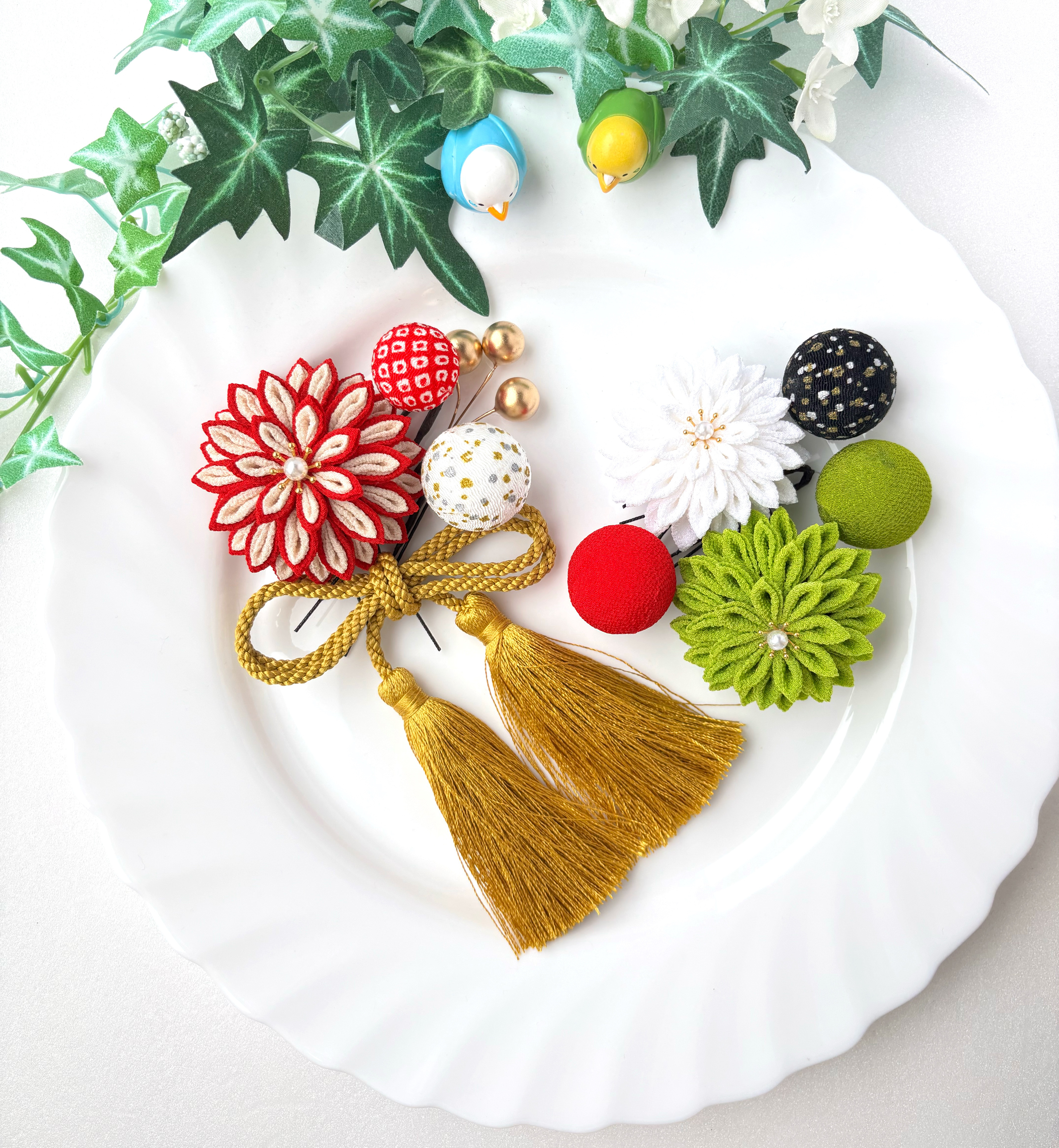 つまみ細工 髪飾りセット 結婚式 成人式 卒業式 着物 七五三 赤