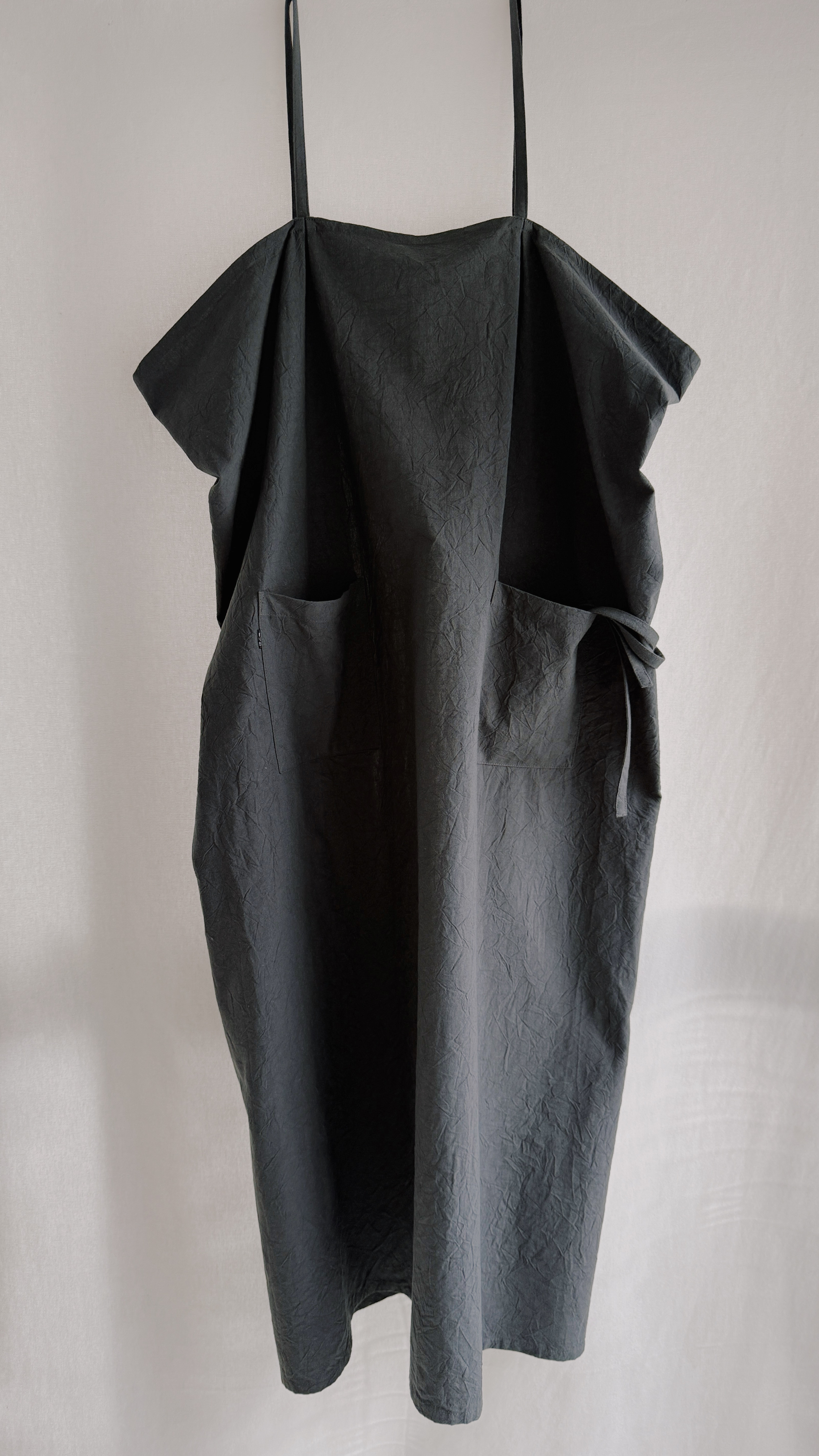 ◇即納・1点のみ◇エプロン  ロング　チャコール　(オプション不可）