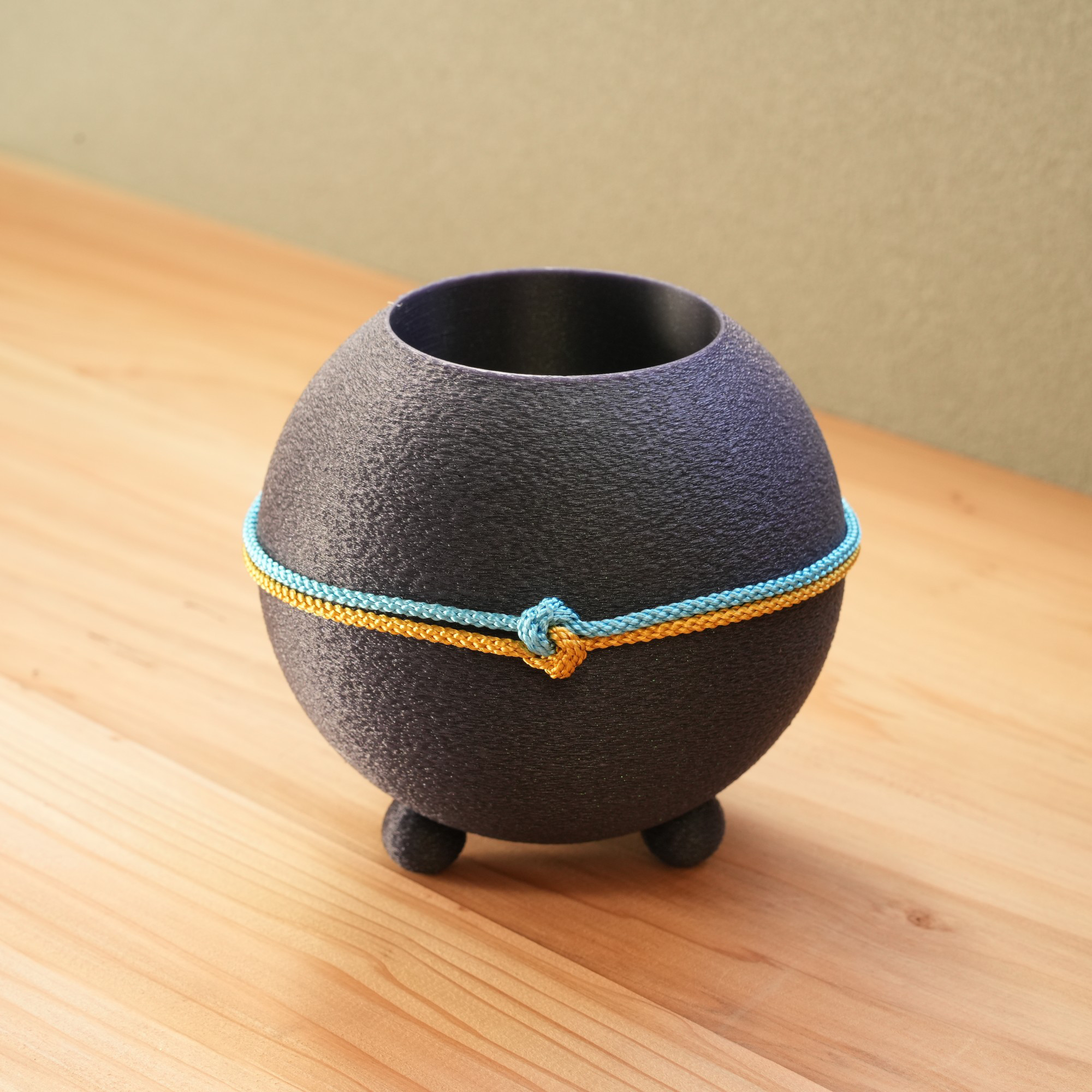 大手毬（褐色-かちいろ-）｜和モダンなインテリア小物｜花器｜花瓶｜和風インテリア｜