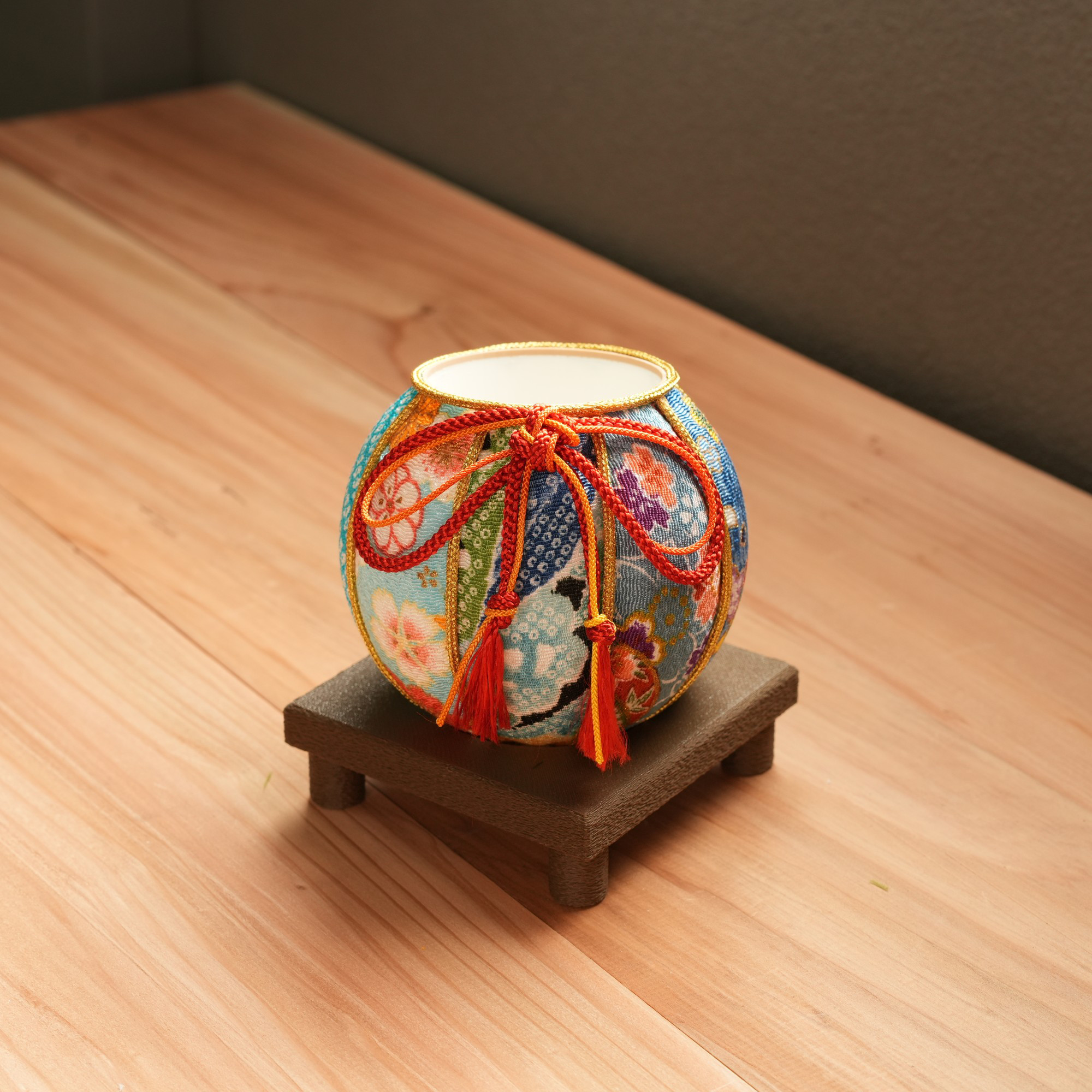 ちりめん小手毬（藍-あい-）｜和モダンなインテリア小物｜和風インテリア｜