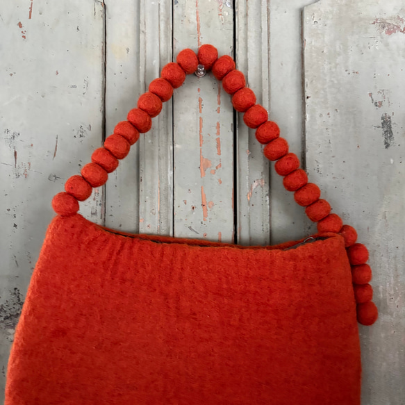 SALE! 羊毛 フェルト ショルダーバッグ ハンドメイド 6枚目の画像