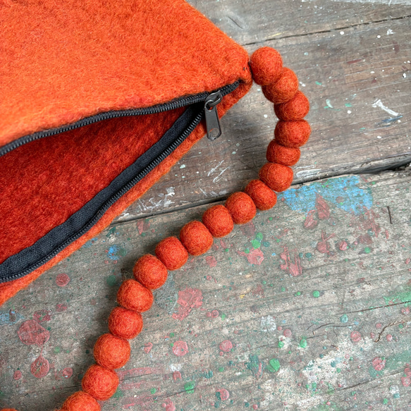 SALE! 羊毛 フェルト ショルダーバッグ ハンドメイド 11枚目の画像