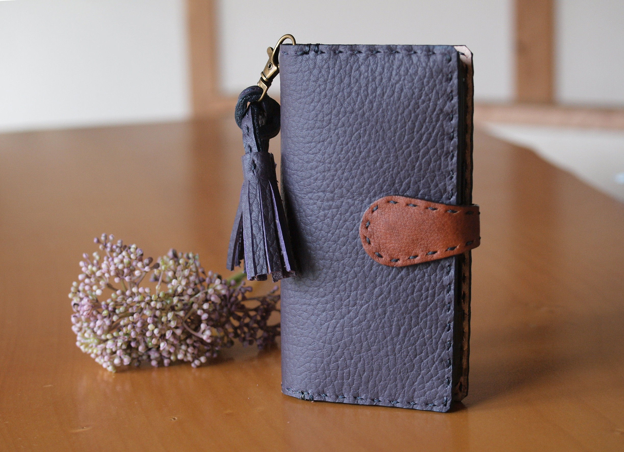 ダークパープル【iphone全機種対応】革レザー手帳型ケースiPhone17シリーズ対応