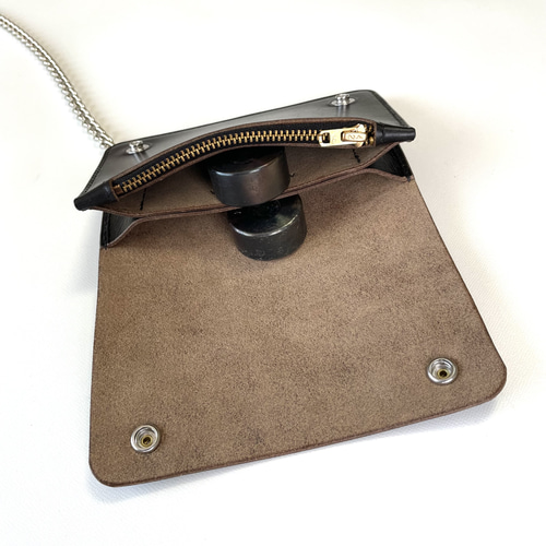 ホーウィン社クロムエクセルレザー ミドルトラッカーウォレット