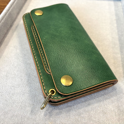 トラッカーウォレット ミドルサイズ お札を楽に収納 緑グリーン手染め