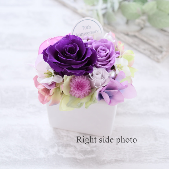 【送料無料】紫のバラの華やかなケース入りアレンジメント｜誕生日・古希祝い・喜寿祝い・仏花　pre.135 5枚目の画像