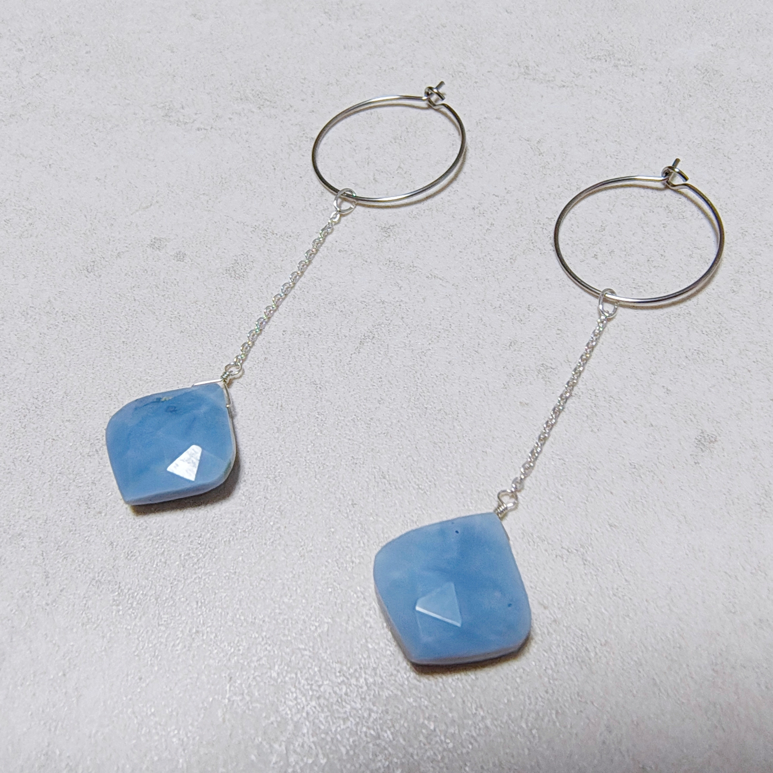 ブルーオパール ピアス ペア シルバー925  サージカルステンレス 金属アレルギー対応 チェーン付き チャーム モダン