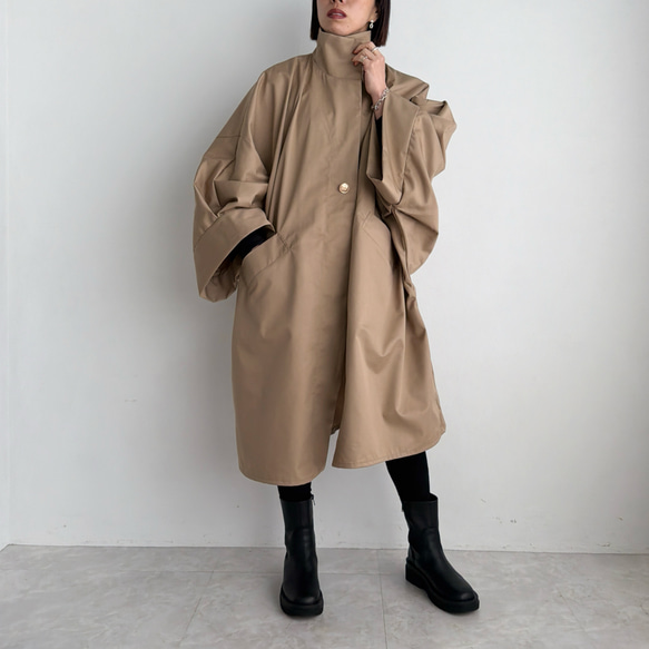 ボリュームスリーブハイネックコート(ベージュ) 1枚目の画像