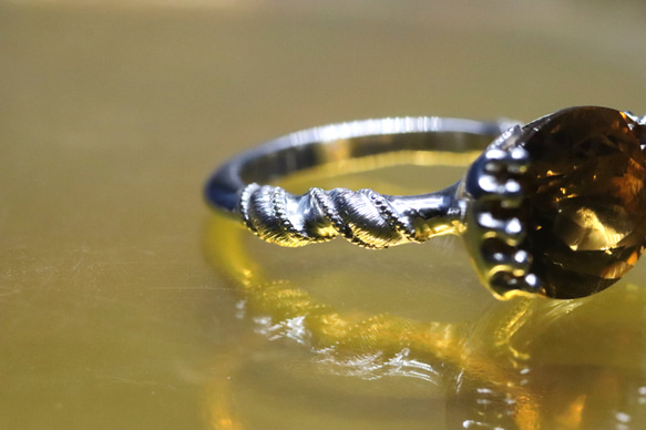 大粒はちみつシトリン4.99カラットspiral　シルバーリング　一点もの 9枚目の画像