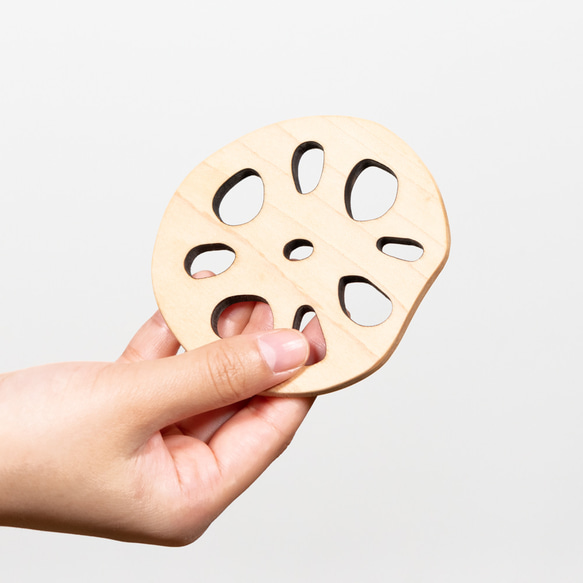 レンコンのような木製のコースター　４枚セット 4枚目の画像