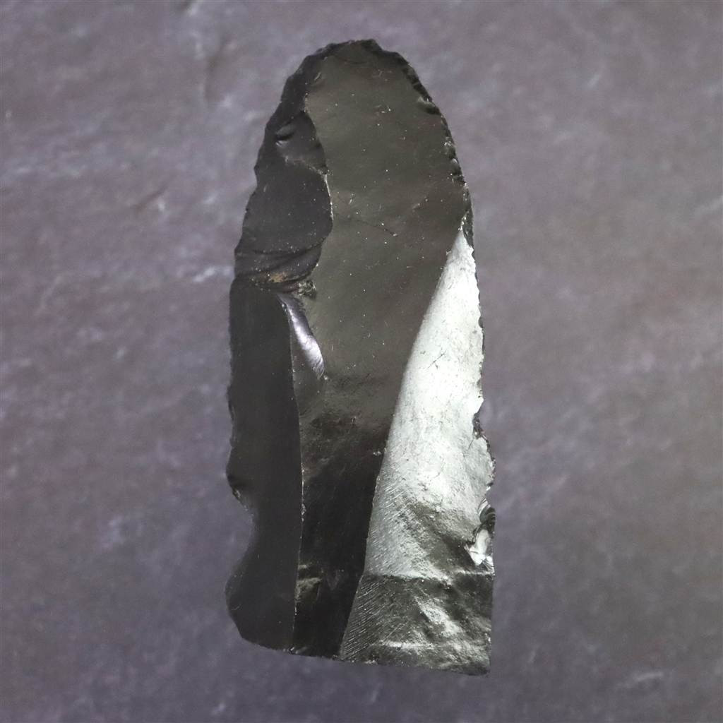 黒曜石 打製石器  57mm  後期旧石器時代 東北・北海道地域 14.6g #63549