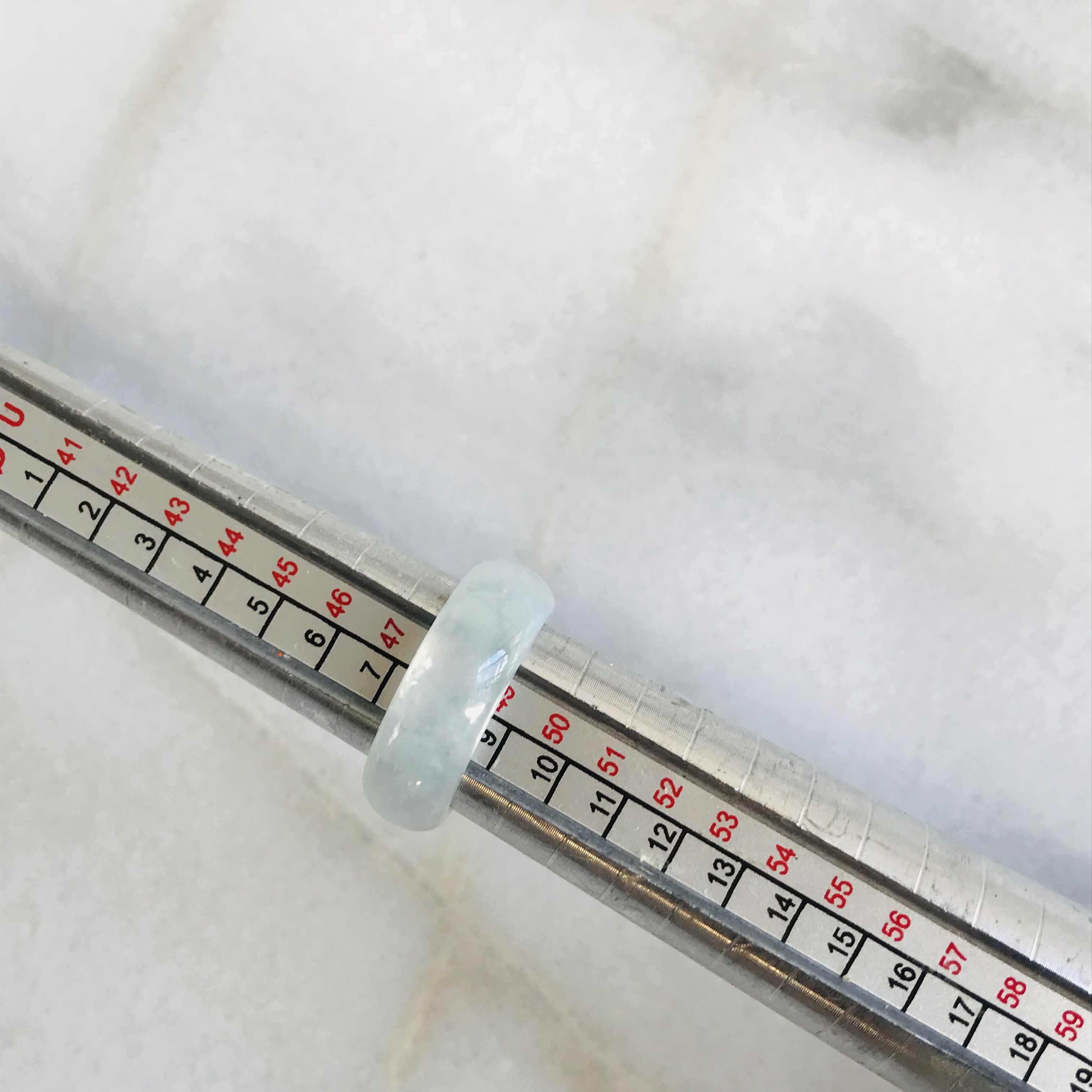 [R159-0028］ ジェイド　JADE ヒスイ　本翡翠　くりぬき　リング　天然石　ミャンマー産　9号　指輪