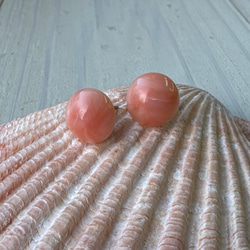 アウトレット　珊瑚　ボタン型　半円状　チタンピアス【花香】 9枚目の画像