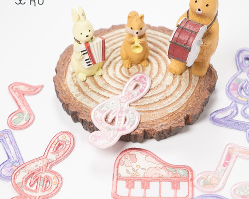 音楽ワッペン ☆リバティ生地使用 アイロンワッペン ト音記号 音符