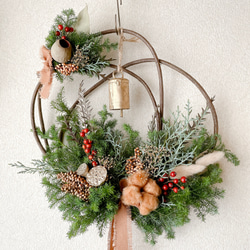 クリスマス リース ドライフラワー 針葉樹 ベル 冬 スワッグ riisi