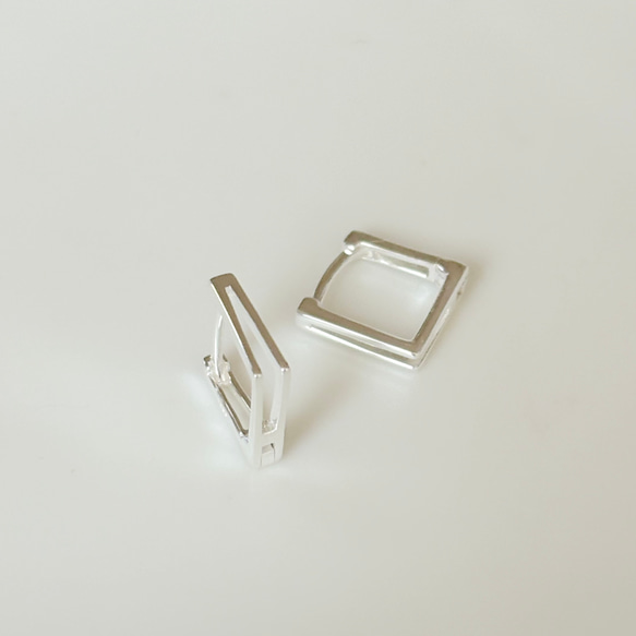【つけっぱなし】スクエアミニマルフープピアス silver925 1枚目の画像