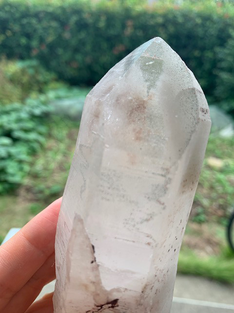 ファントムヒマラヤ水晶　　大　マスタークリスタル　マニカラン　～不屈の精神を宿し　与える　聖地のパワーで人生を高い