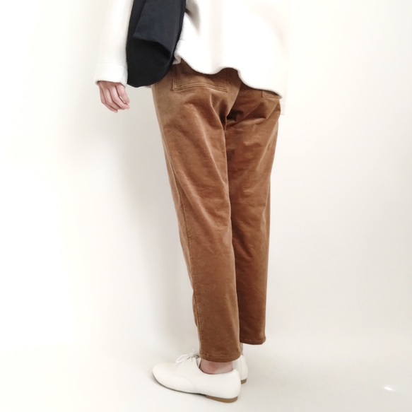 再販！× 15  新！裏起毛コーデュロイのなんでもないパンツ  冬、寒い日にあたたかな素材  ライトブラウン 7枚目の画像