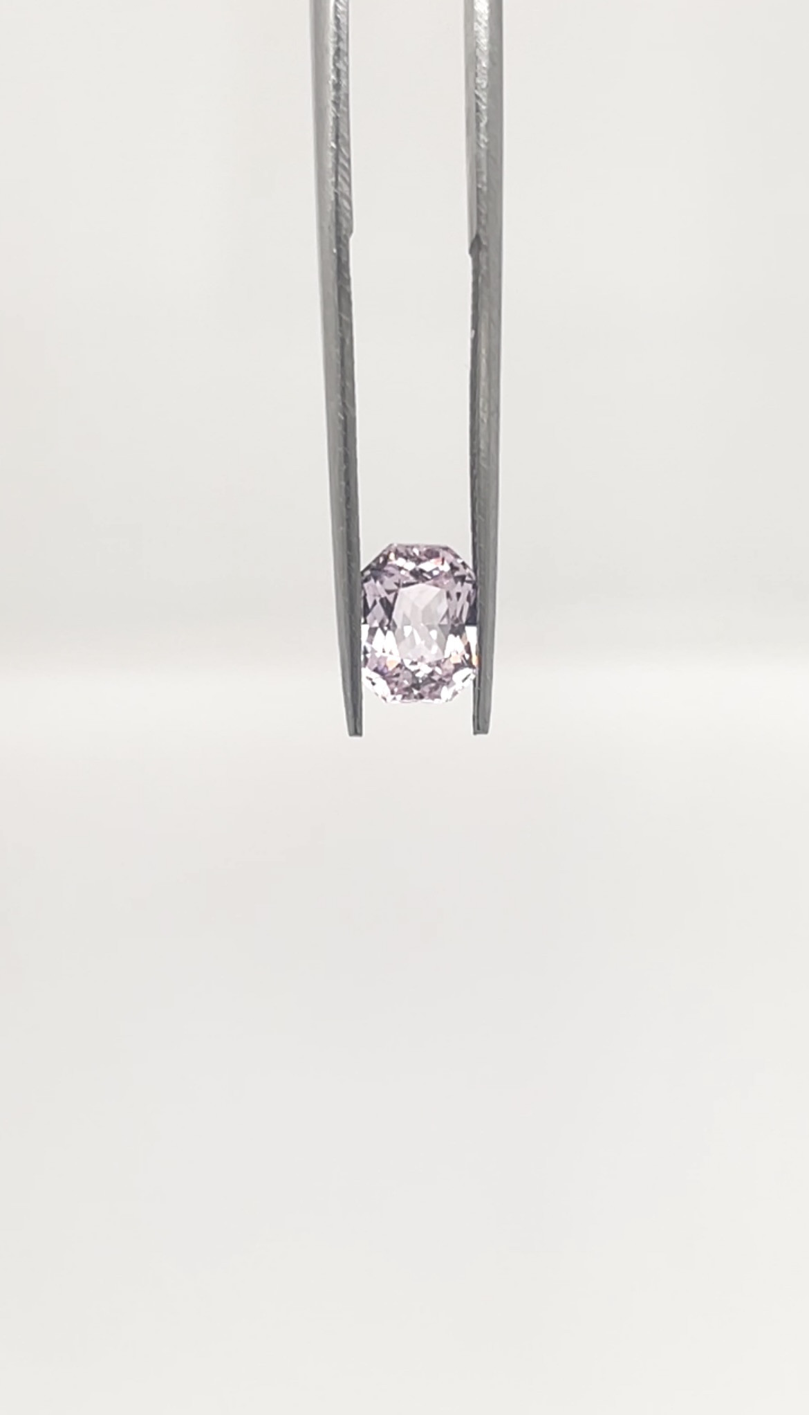 可憐に艶めく＊非加熱ピーチサファイア ミックスラディアントカット