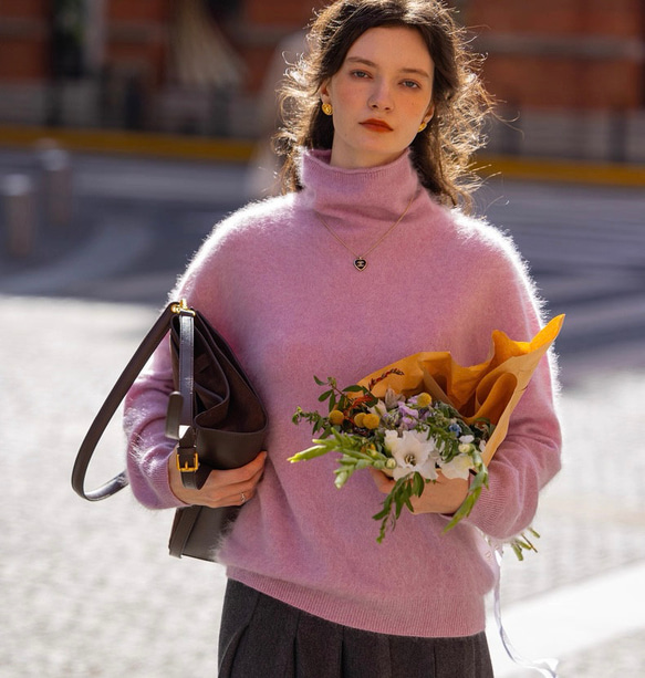 6色ふわふわ極上手触りカシミヤ混ウールプルオーバーニット　ゆったりシルエット【冬春秋】 1枚目の画像