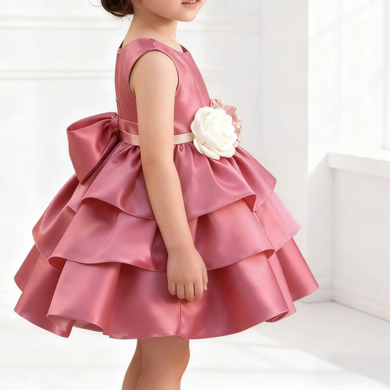 子供ドレス 女の子  フォーマル キッズドレス 入 ・誕生日 子供向けの舞台公演  クリスマスや正月のお祝い行事
