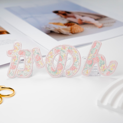 ひらがなワッペン(約5㎝) ☆リバティ生地使用 アイロンワッペン 名前