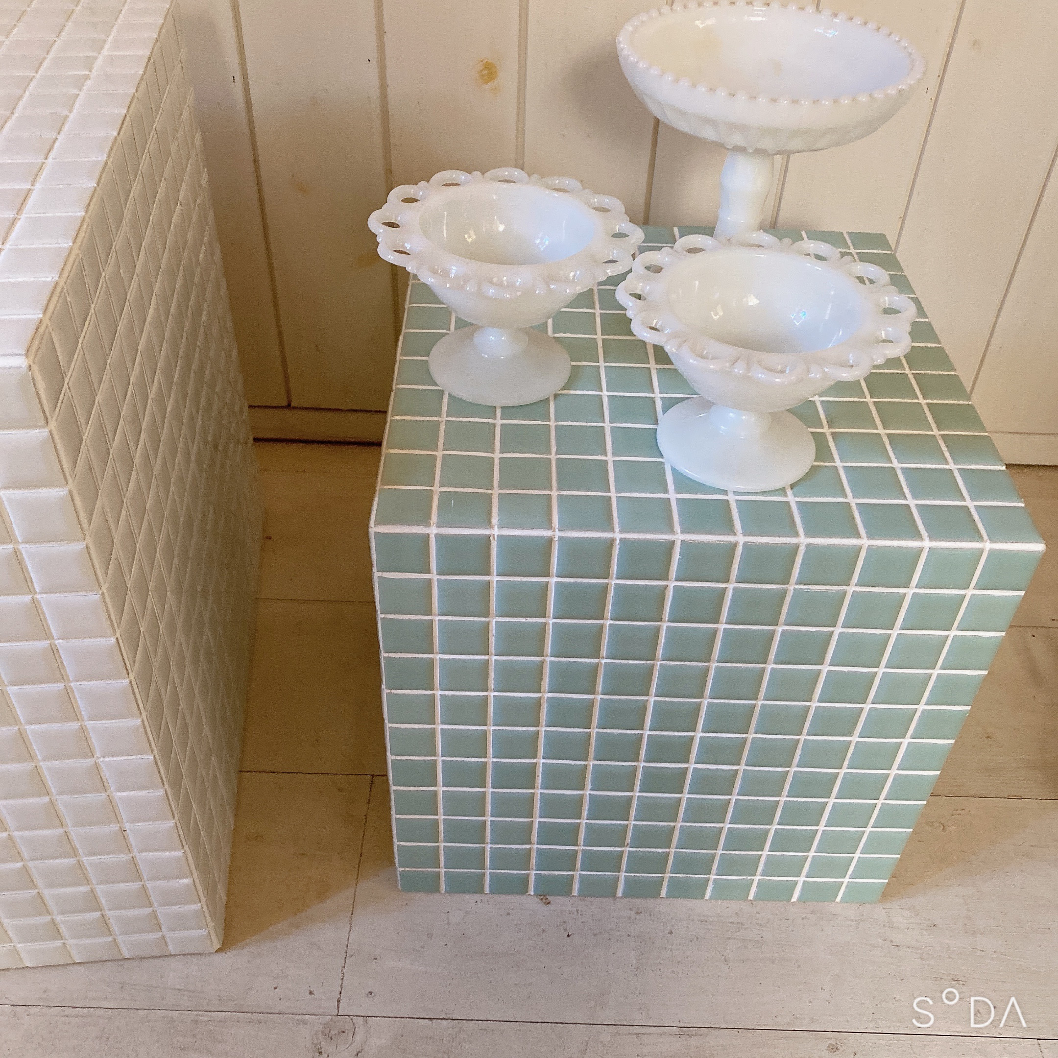 韓国インテリア　ミニタイルテーブル