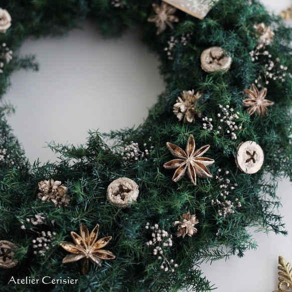 ・クリスマス リース ＜プリザーブドフラワー＞ ヒムロスギ プラチナ 29㎝ 2枚目の画像