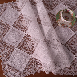 ポルトガルの手仕事/マデイラ刺繍 リネン生地に葡萄の白糸手刺繍