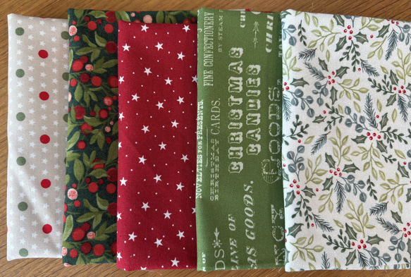 クリスマスSALE20％OFF！2025年！モダ！小さめ『クリスマス柄　30cm×27cm 5枚セット』～グリーン系②～ 1枚目の画像