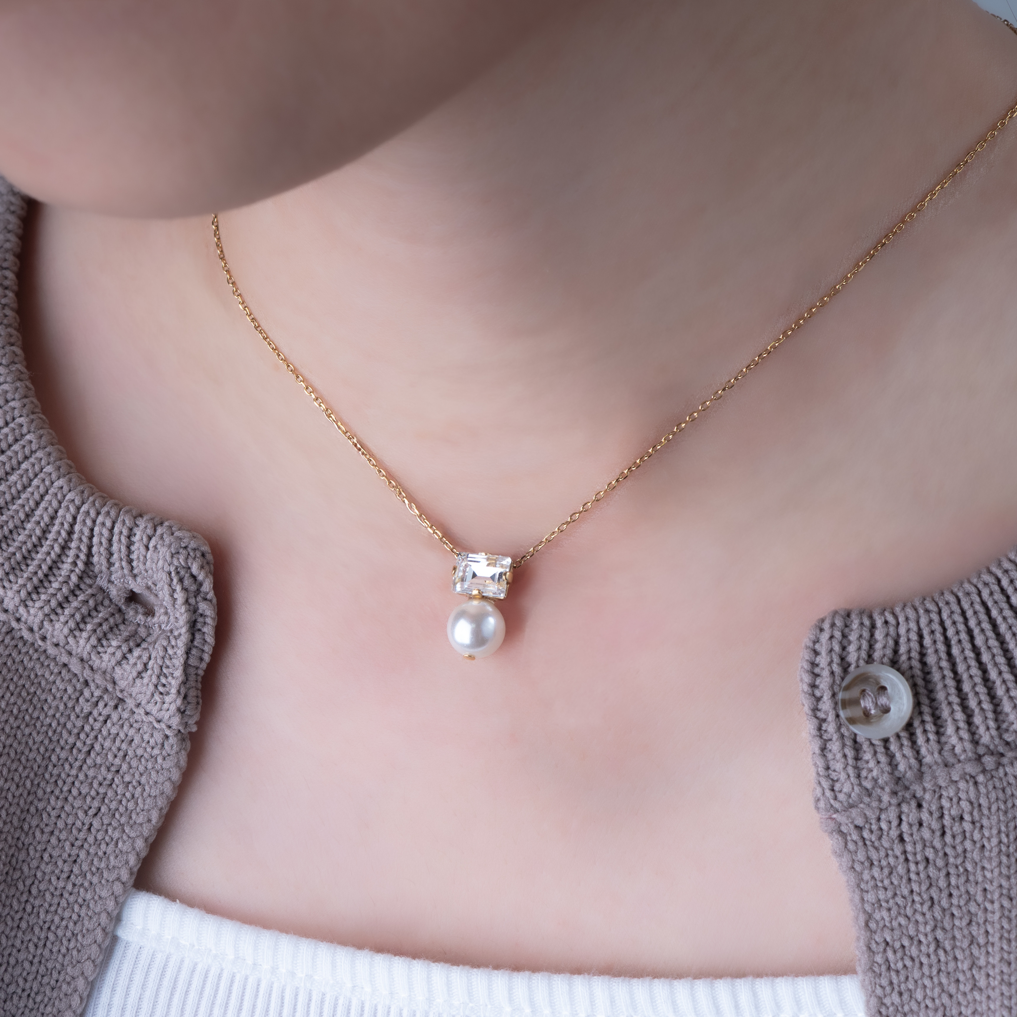 Creema限定 新春福袋2026〈梅〉横クリスタル×貝パール  アレルギー対応　サージカルステンレス　クリスマス