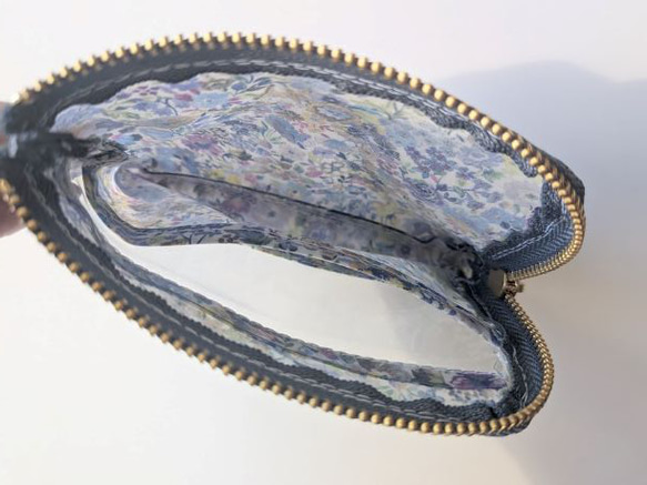 仕切り付きA7　L字ファスナー　クリアポーチ 　クラシックガーデン　リバティラミネート　♡定番柄の見事な饗宴 7枚目の画像