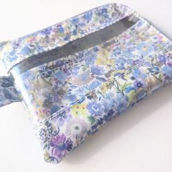 仕切り付きA7　L字ファスナー　クリアポーチ 　クラシックガーデン　リバティラミネート　♡定番柄の見事な饗宴 4枚目の画像