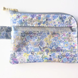 仕切り付きA7　L字ファスナー　クリアポーチ 　クラシックガーデン　リバティラミネート　♡定番柄の見事な饗宴 2枚目の画像
