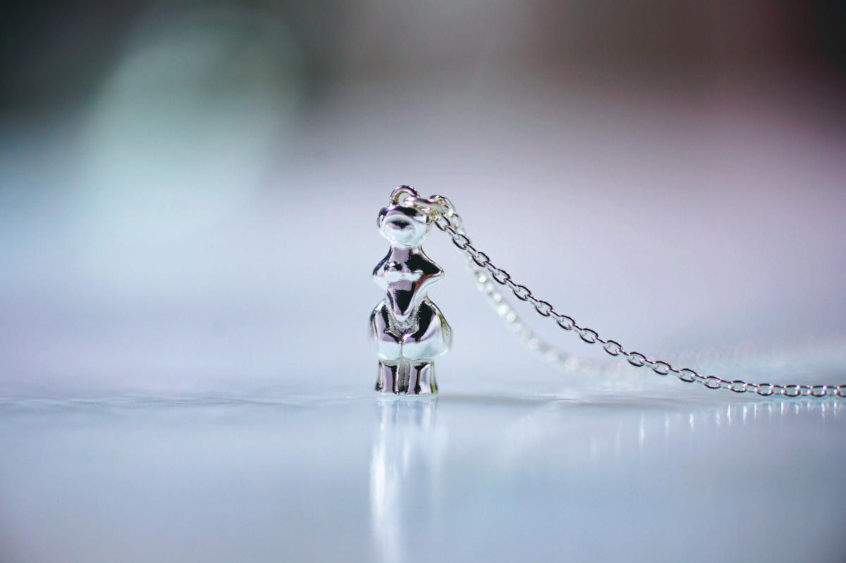 国宝土偶ミニチュアシリーズ ～ 「縄文のビーナス(®第4638656号)」 / ペンダント(Silver925限定版）