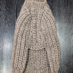 犬服♪裾ラウンド型シンプルなアランアラン模様のざっくりとした手編みセーター(小型犬SS〜Sサイズ) 2枚目の画像