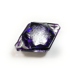 「幸への祈り・未来創造」東京切子帯留め　幸映（さちばえ）　紫 6枚目の画像