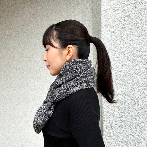 ブラック×グレー・シープ調ボアコンパクトマフラー＞ ミニマフラー