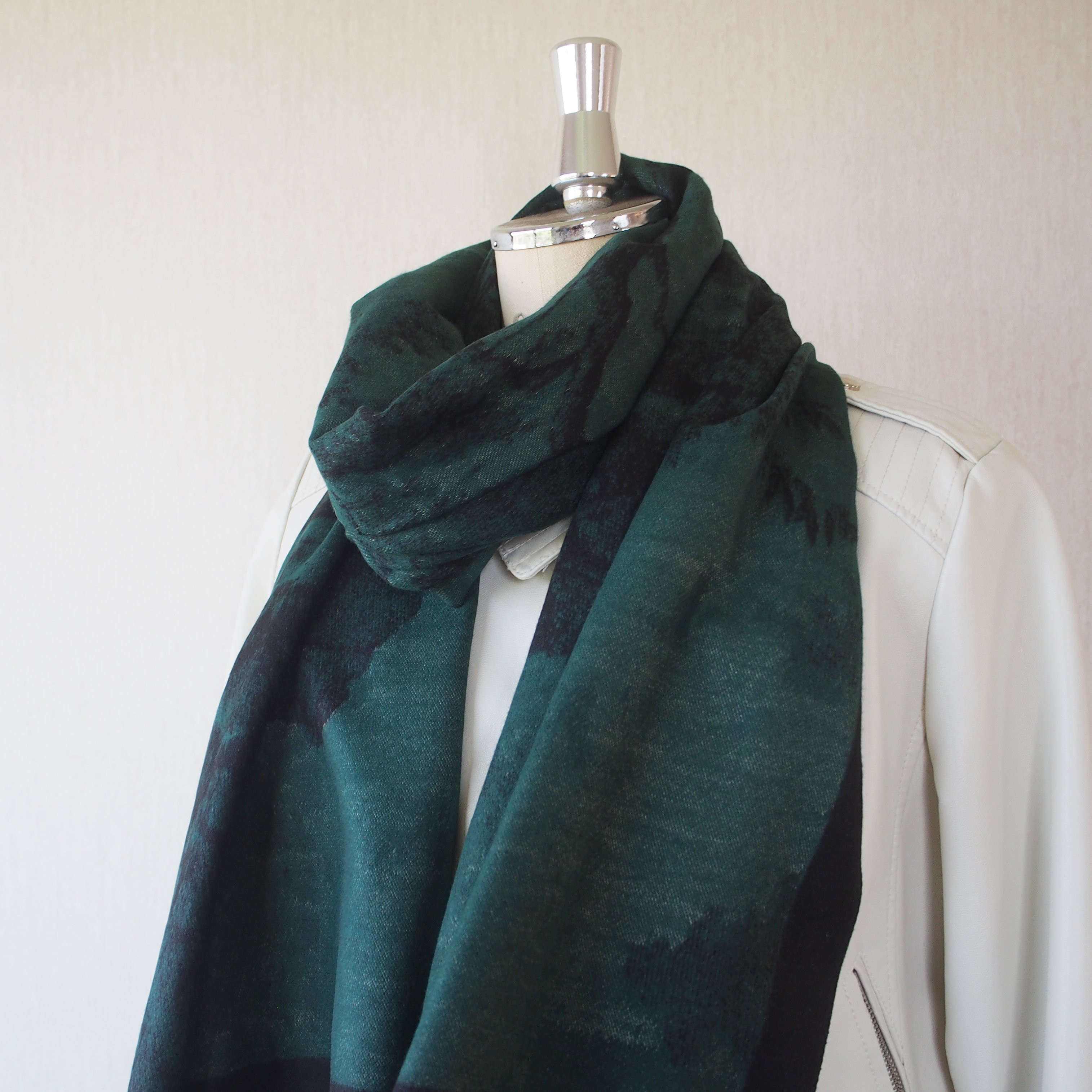 【繊細な模様は主役級】ジャガード織ストールマフラー・フォレスト/ビリジアン