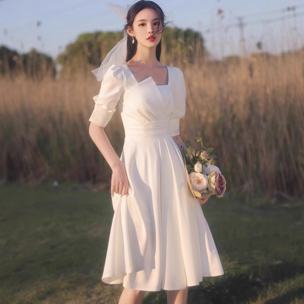 半袖 白 赤 黒 サテン パーティードレス シンプル 韓国風 花嫁 パーティー 演奏会 二次会 前撮り HL407