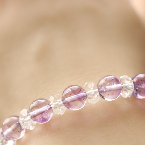 ☆天使のギフト☆虹を持つ石もございます☆アメジストエレスチャル：8