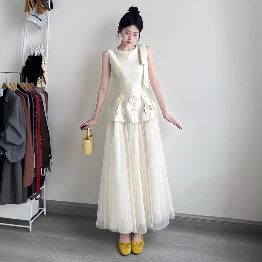 ノースリーブ 白 黒 サテン ウェディングドレス シンプル 韓国風 花嫁 パーティー 演奏会 二次会 前撮り HL416