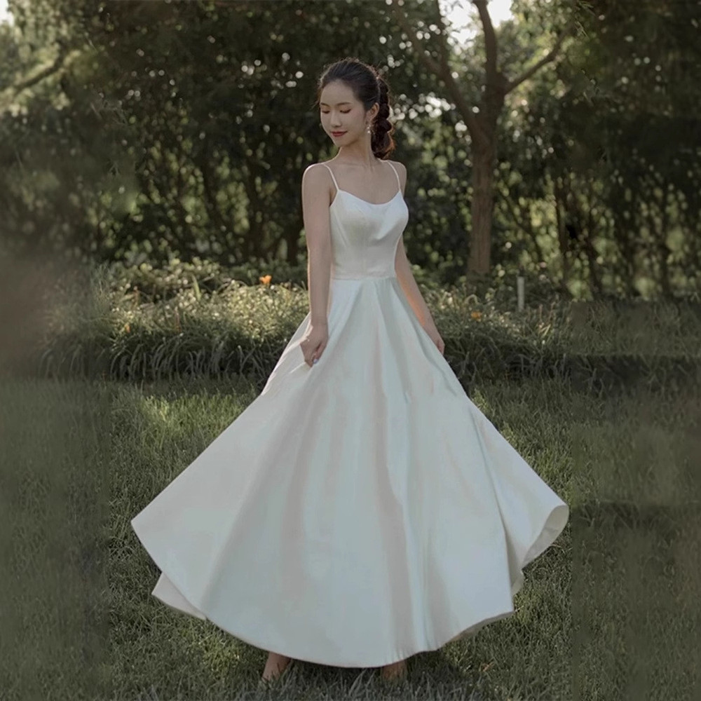 ノースリーブ 白 黒 サテン パーティードレス シンプル 韓国風 結婚式 パーティー 演奏会 二次会 前撮り HL422