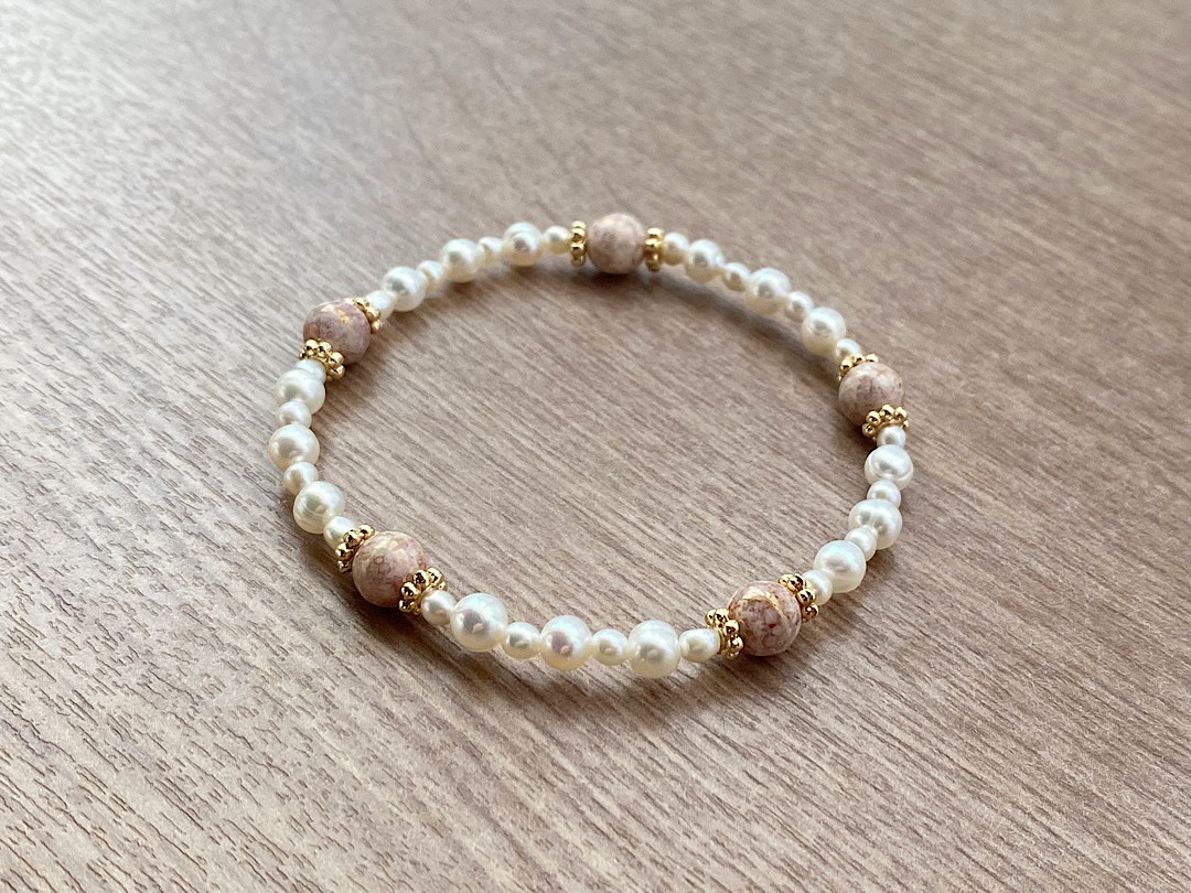ヴィンテージビーズ 淡いピンク パール ブレスレット