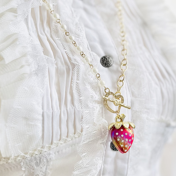 【限定♡】大粒いちご＆大粒パールのペンダント・ハート 5枚目の画像